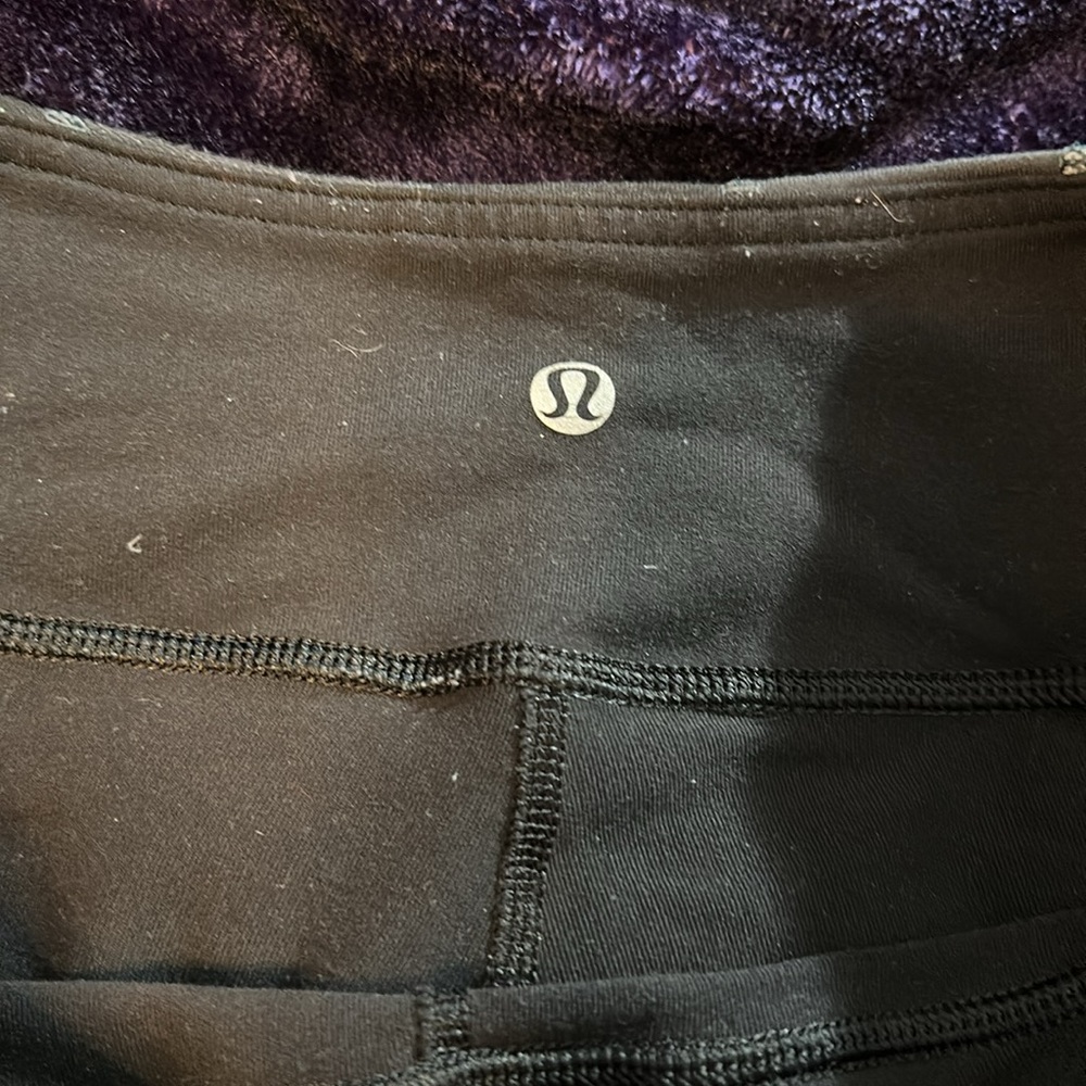 Lululemon Soul Cycle Black Legging W/ gold lightning bolt Size 10 - Picture 2 of 7